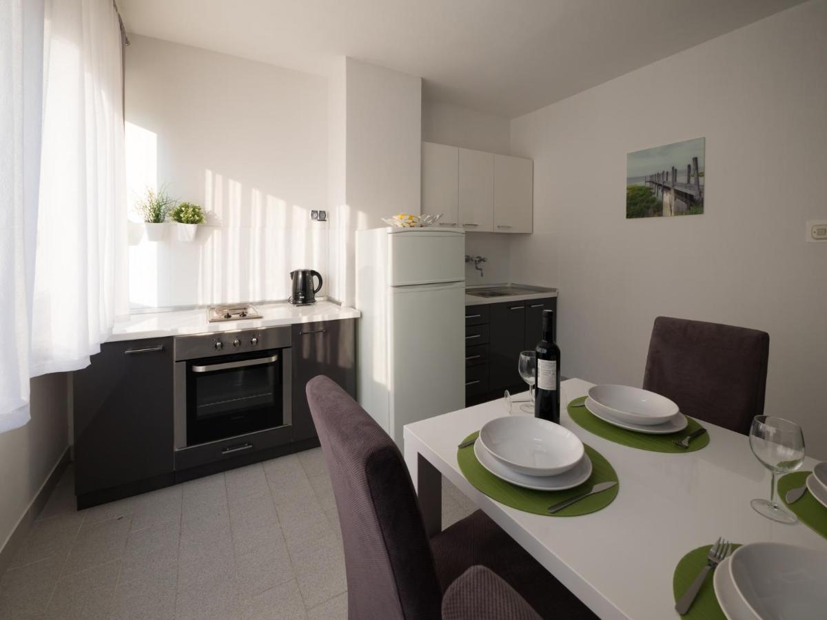 Gin Apartman Zadar Buitenkant foto